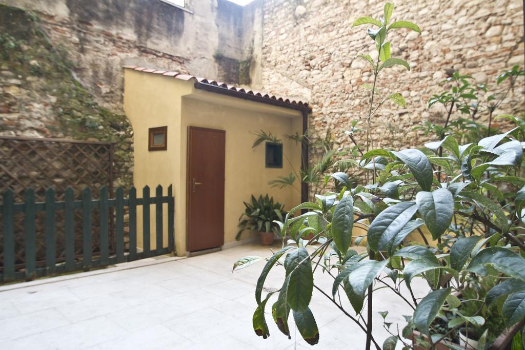Cortiletto Apartment Verona Phòng bức ảnh