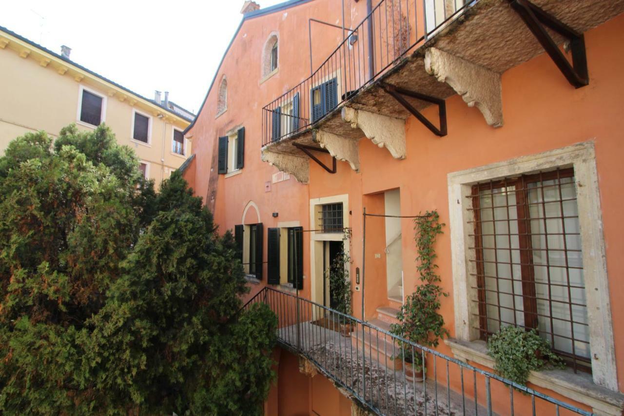 Cortiletto Apartment Verona Ngoại thất bức ảnh